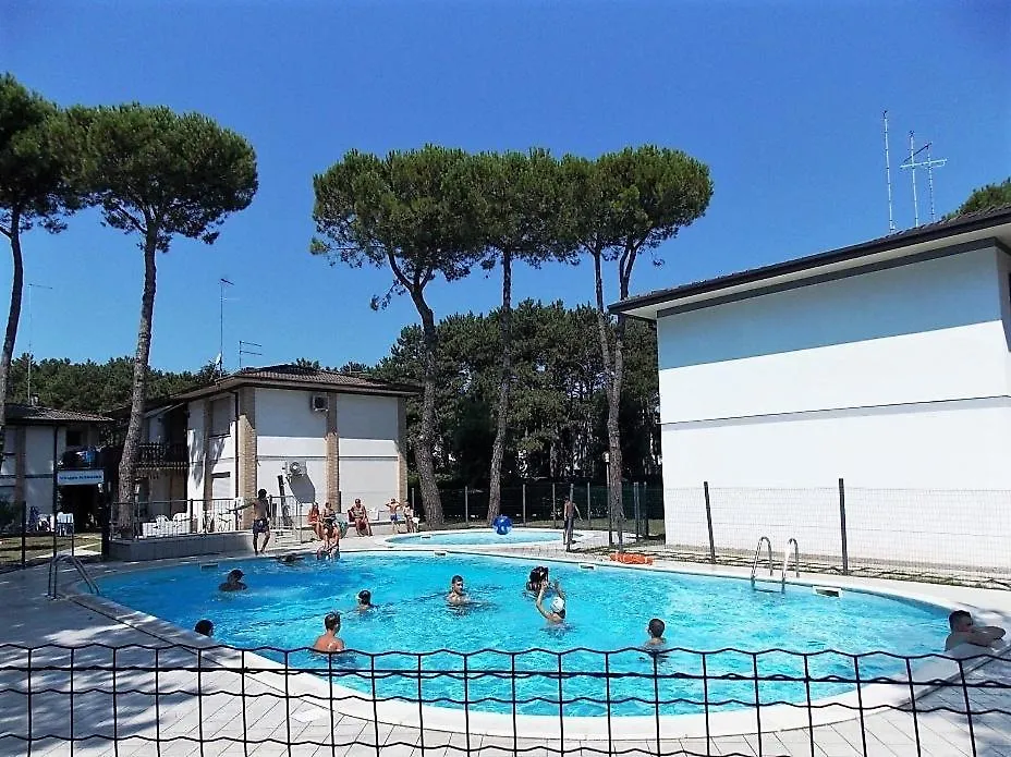 بيت للعطل Green Holiday Feriendorf Mit 2 Schwimmbaedern بيبيوني